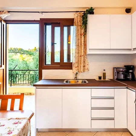 Apartman Nelly's Seaview Retreat - Summer Cozy Getaway *